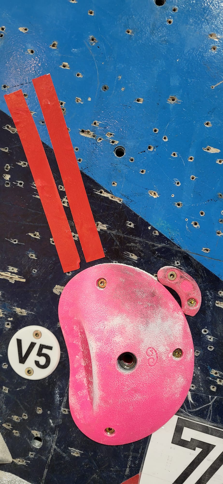 V-Grade "Range" Bouldering Route Tags
